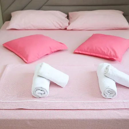 Mary Apartman Vlora